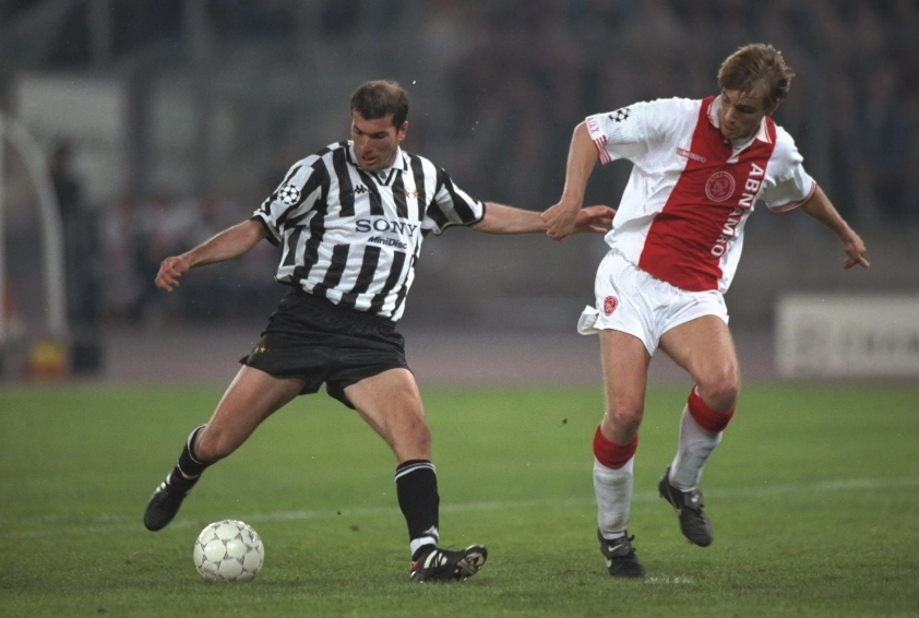 Attacking Midfielder Skills Every CAM Needs